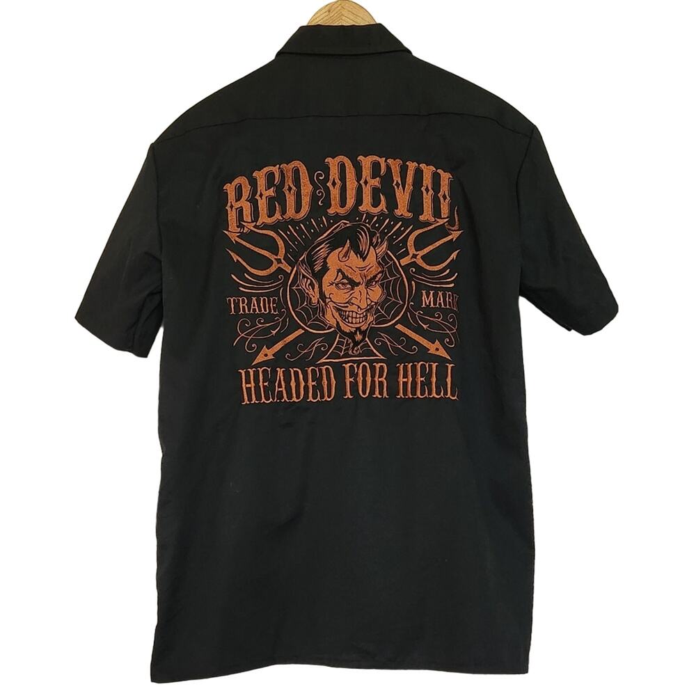 Red Devil Clothing Men's Dickies Button Down Shirt - Medium
